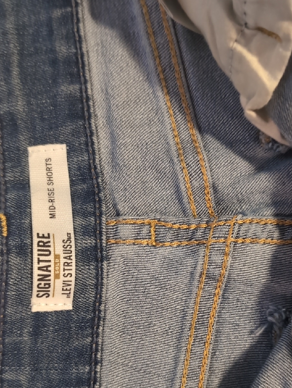 Levi's Signature Light Blue Mid-Rise Jean Shorts
